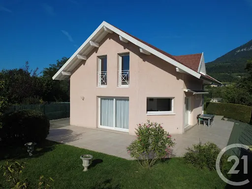 Maison 6 pièces 130 m²
