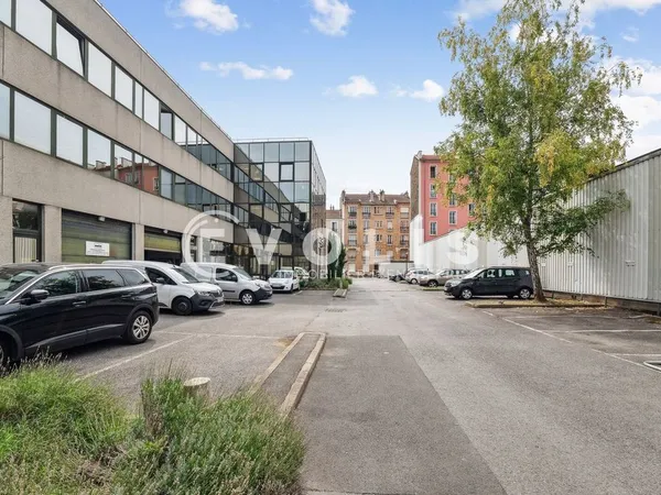 Locaux d'activité - A LOUER - 960 m² non divisibles