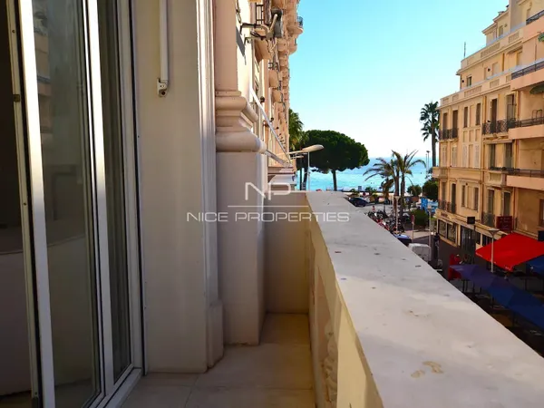 Cannes, appartement 4 pièces sur la Croisette
