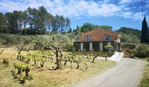 Fonds de commerce 3 pièces 85 m²