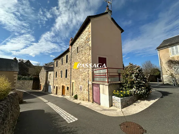 A VENDRE - Maison de village - Au coeur de Laissac