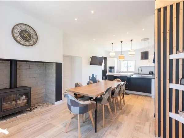Maison 6 pièces 200 m²