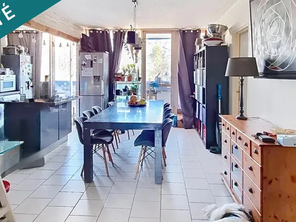 appratement traversant T4