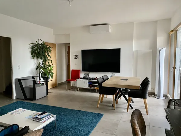 Appartement T4 avec terrasse - plein coeur de Limonest