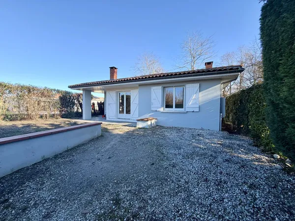 Auzeville Tolosane, villa de plain-pied avec 3 chambres et jardin