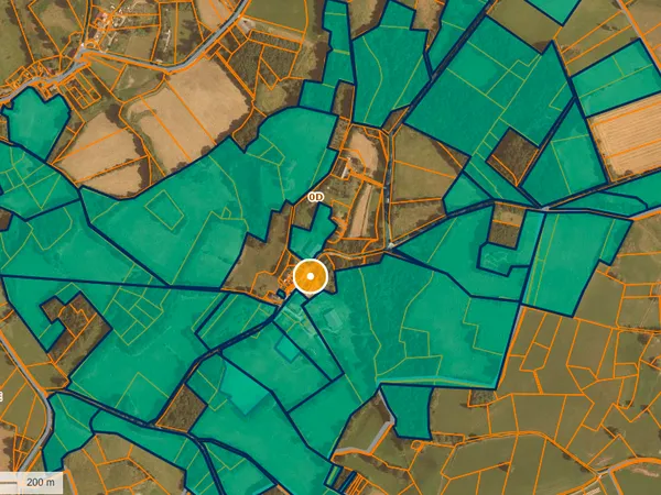 Opportunité rare ! Un Domaine de Nature Préservée de 77 hectares, Maison, Gîte et Bâtiments
