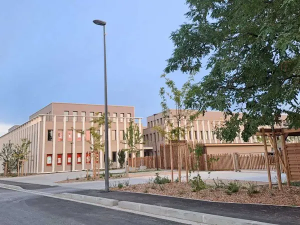 Exclusivité : Petites surfaces de bureaux disponibles à la location dans des bâtiments neufs . Acqui