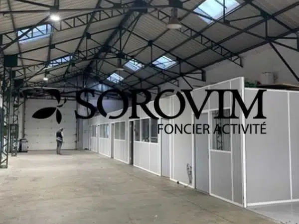 Locaux d'activités avec bureaux à louer Vénissieux