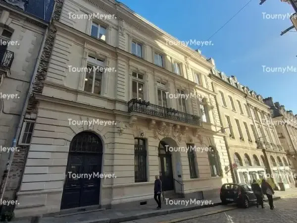 BUREAUX A VENDRE