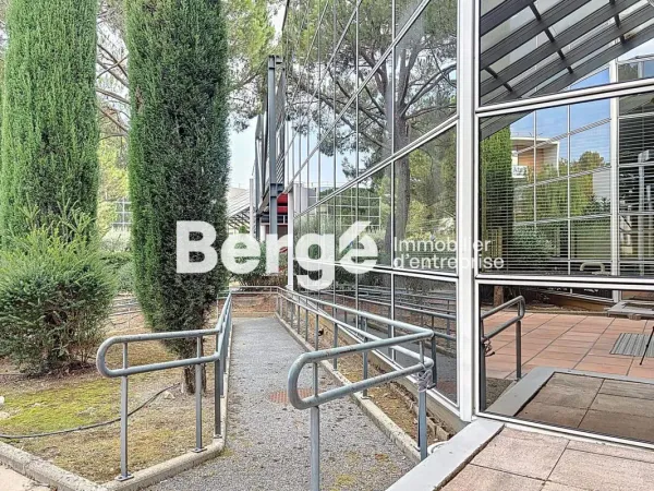 Immobilier Professionnel à louer Valbonne