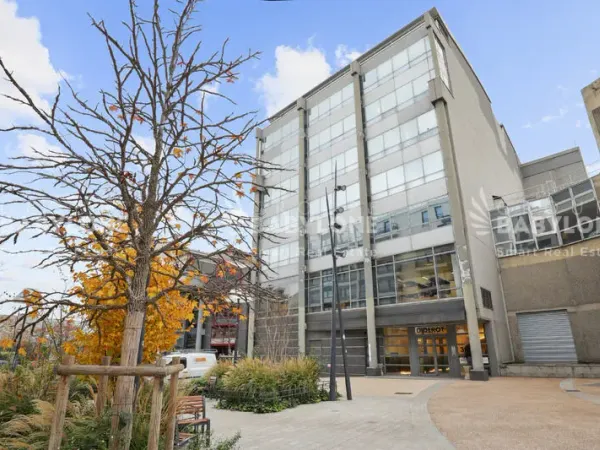 Bureaux rares à vendre sur le secteur 