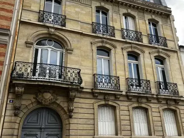 À LOUER - Hôtel Particulier de Prestige 1 000 m² - Paris 16e
