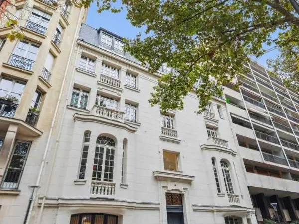 Location Bureau Paris 75007