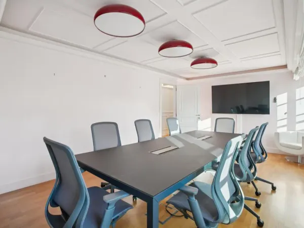 Location Bureau Paris 75008