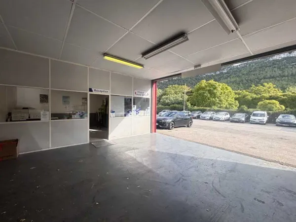 Local disponible à la location - Gémenos (13420)