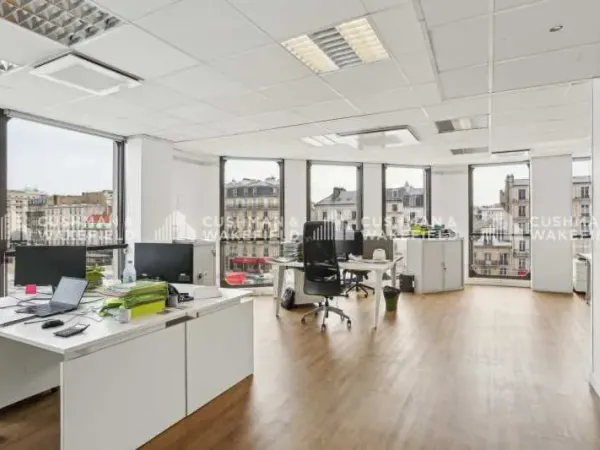 Bureaux lumineux à louer - Métro Pont de Neuilly