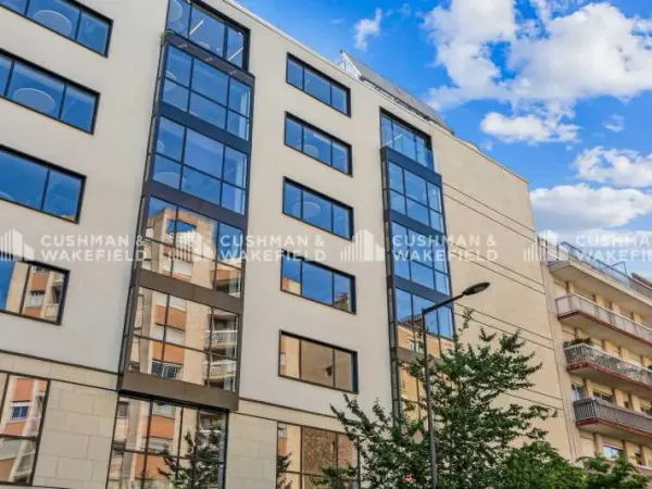À LOUER - BUREAUX RÉNOVÉS EN PLEIN COUR DE BOULOGNE-BILLANCOURT