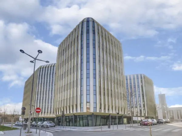 Quartier Atlantis, à 900 m des RER B&C et du T12