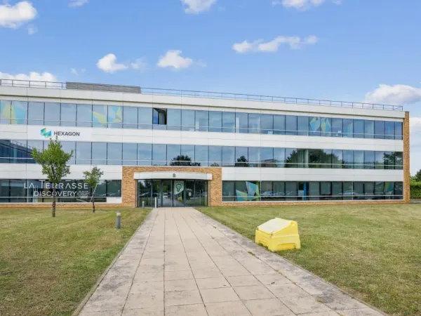 Plateau de Saclay, à 2km du métro L18