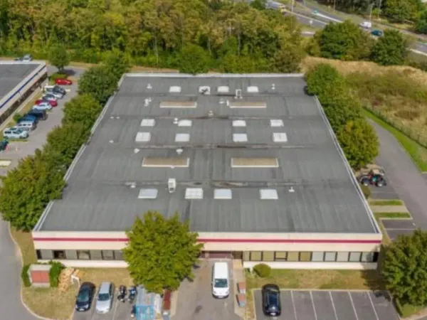 À Louer : Locaux d'Activités 312 m²