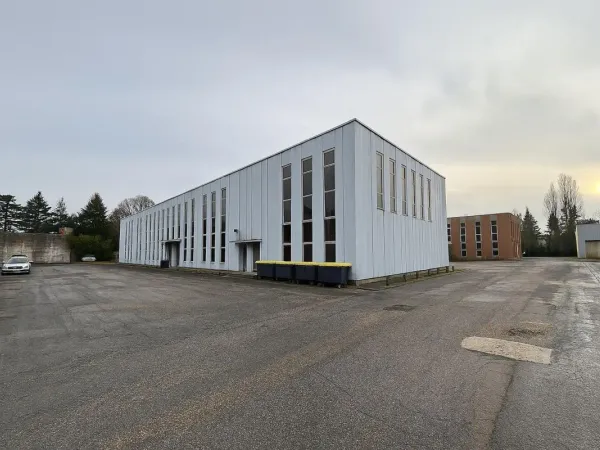 A VENDRE - Immeuble d'activité