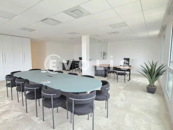 Vente Bureau Serris 77700