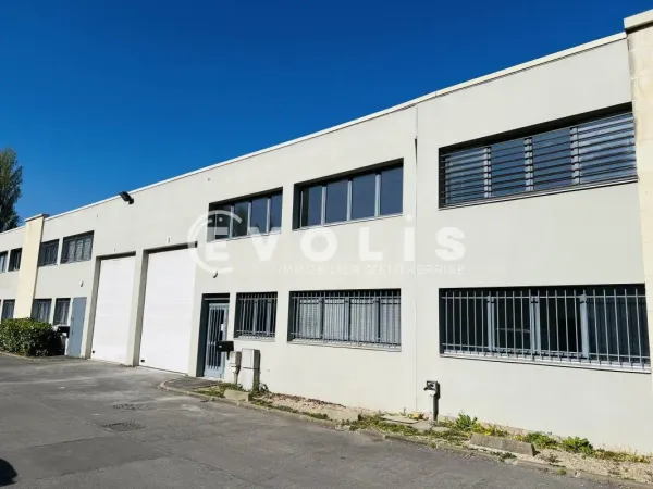 LOCAUX RENOVES