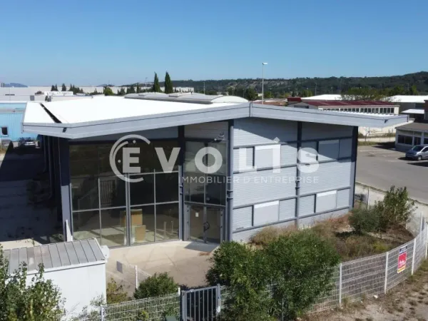 1 000 m² de Locaux tertiaire