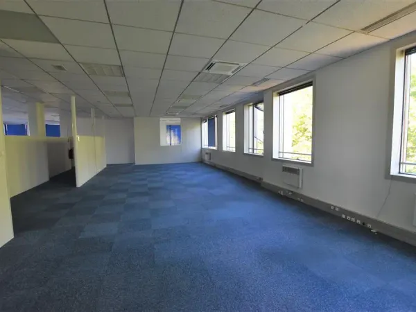 Plateau avec grande flexibilité d'aménagement