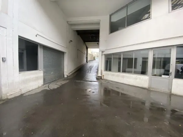 Entrepôt de stockage à vendre de 1000m² à Courbevoie