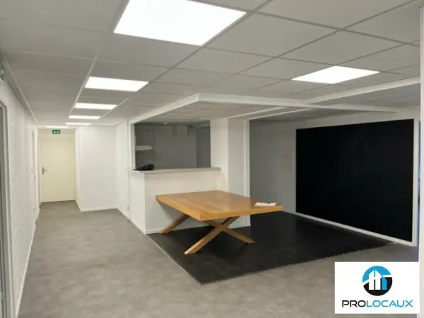 BUREAUX A VENDRE