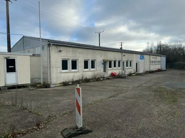 LOCAL D'ACTIVITE/BUREAUX A LOUER