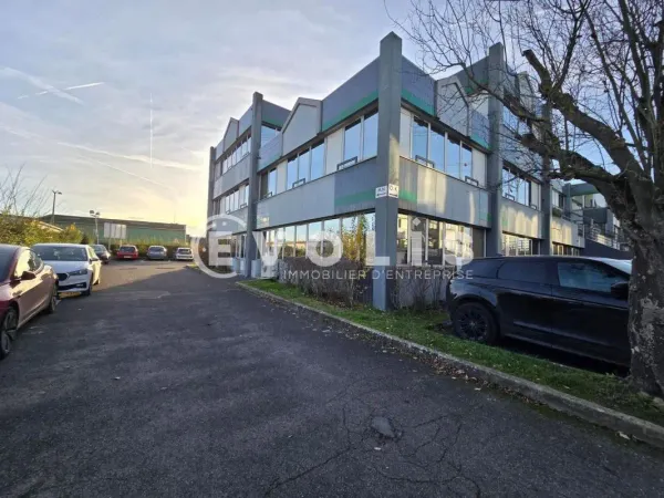 Bureaux en RDC avec accès PMR