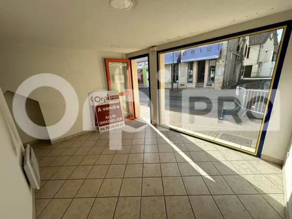 LOCAL COMMERCIAL A VENDRE