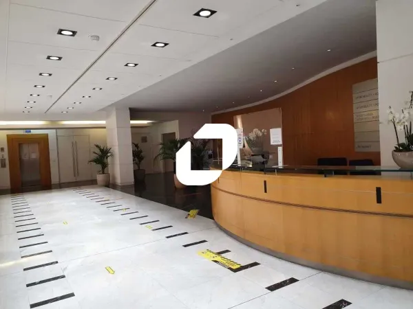 A LOUER, BUREAUX DE STANDING PROCHE GARE
