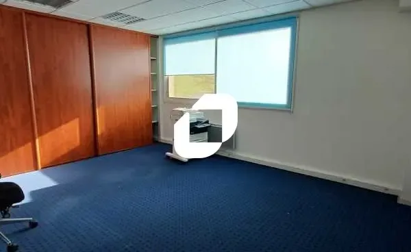 Location Bureau Ecquevilly 78920