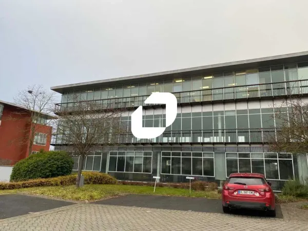Location Bureau Voisins Le Bretonneux 78960