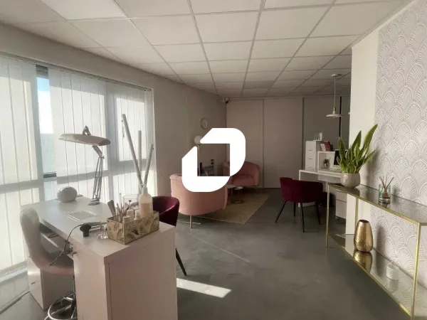 Location Commerce Yvrac 33370 