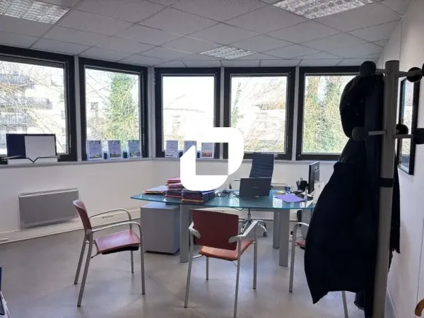 Location Bureau Bruges 33520