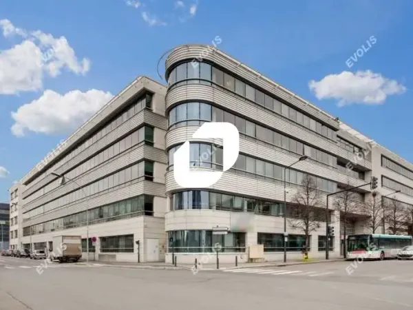 A LOUER, RER B - bureaux rénovés