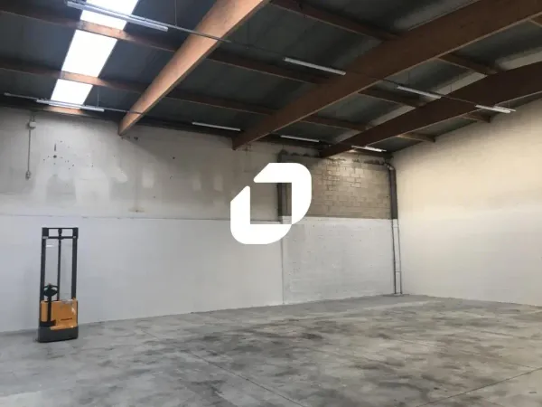 Location Local d'activités Emerainville 77184