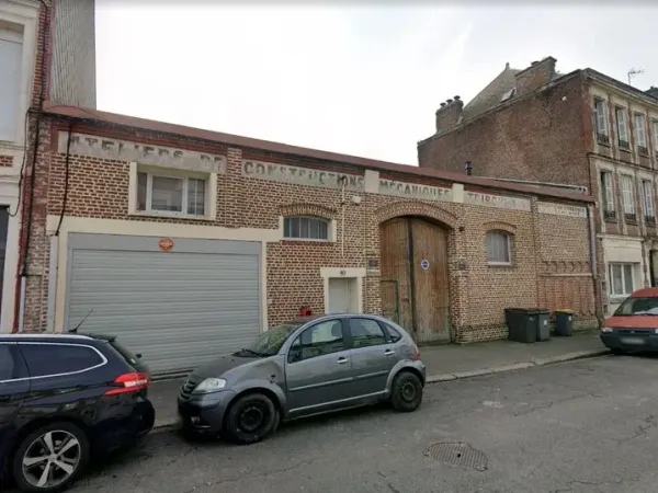 A VENDRE - LOCAUX D'ACTIVITÉ - 622 M2 - SAINT-QUENTIN 