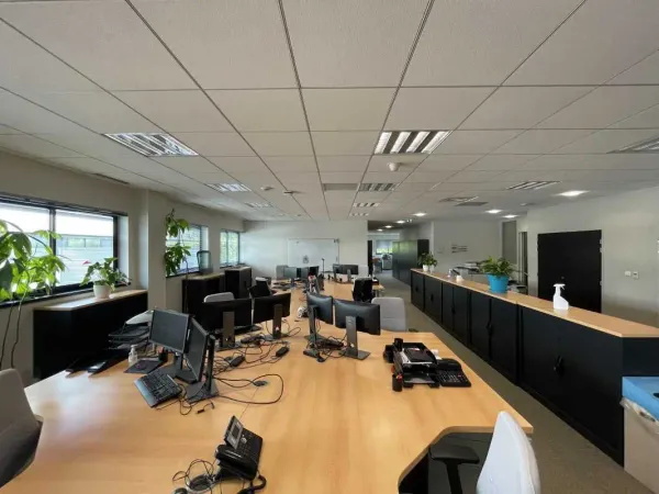 A LOUER BUREAUX DE 282 M2 À 337 M2 - LACROIX SAINT OUEN - PARC TERTIAIRE