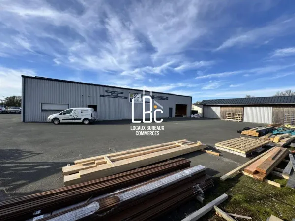 Les Touches - À louer local d'activité 472 m²