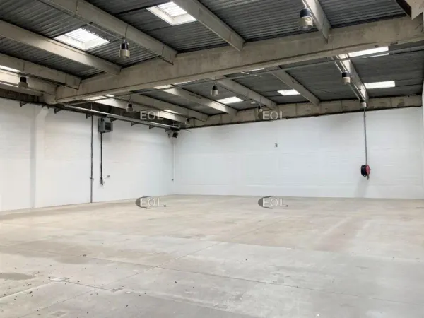 Local d'activités de 452 m² à louer à Palaiseau (91) 