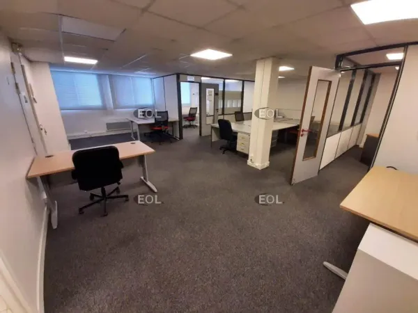 À LOUER - Bureaux de 105 m² à Châtillon (92)
