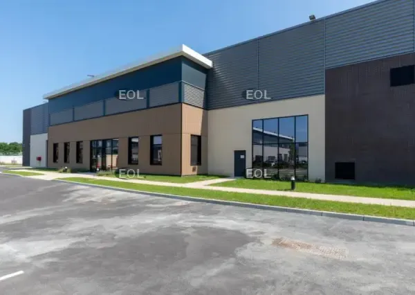 À louer : local d'activité de 3 000 m² à Sucy-en-Brie (94)