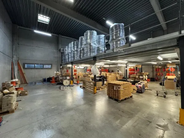 A LOUER - Local d'activité avec bureaux de 454 m² à Bussy-Saint-Georges (77)