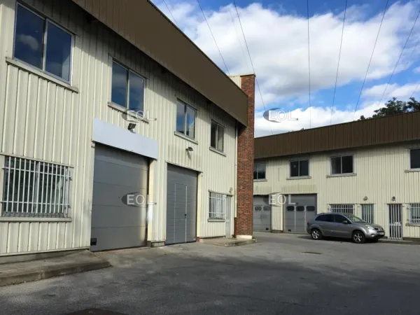 Local d'activités de 140 m² à louer à Lisses (91)