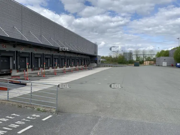 A louer palteforme logistique d'environ 12 000 m² à Verneuil en Halatte (60)